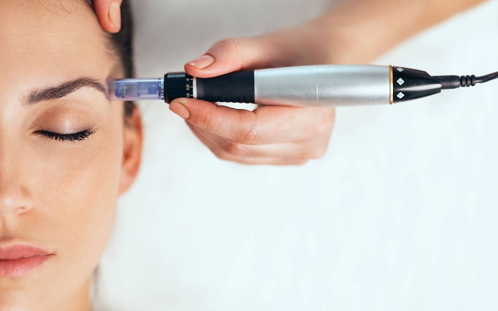 Cabinet spécialisé en greffe de cheveux, sourcils, et barbe à Marseille 13007